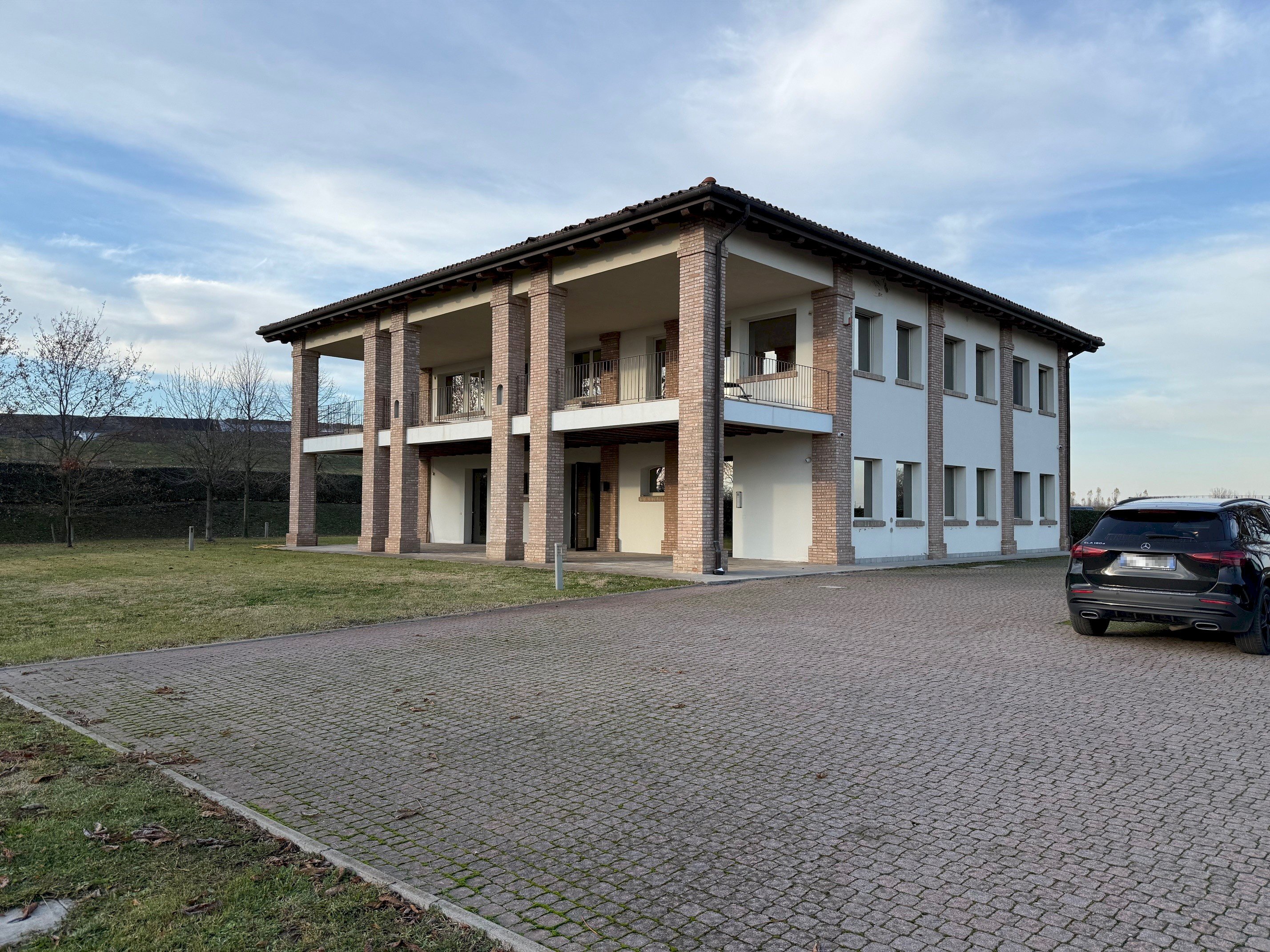 Locale Commerciale via Sammarina, Castel Maggiore - foto 2