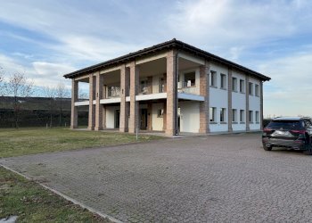 Commercial Premises via Sammarina, Castel Maggiore - photo 2