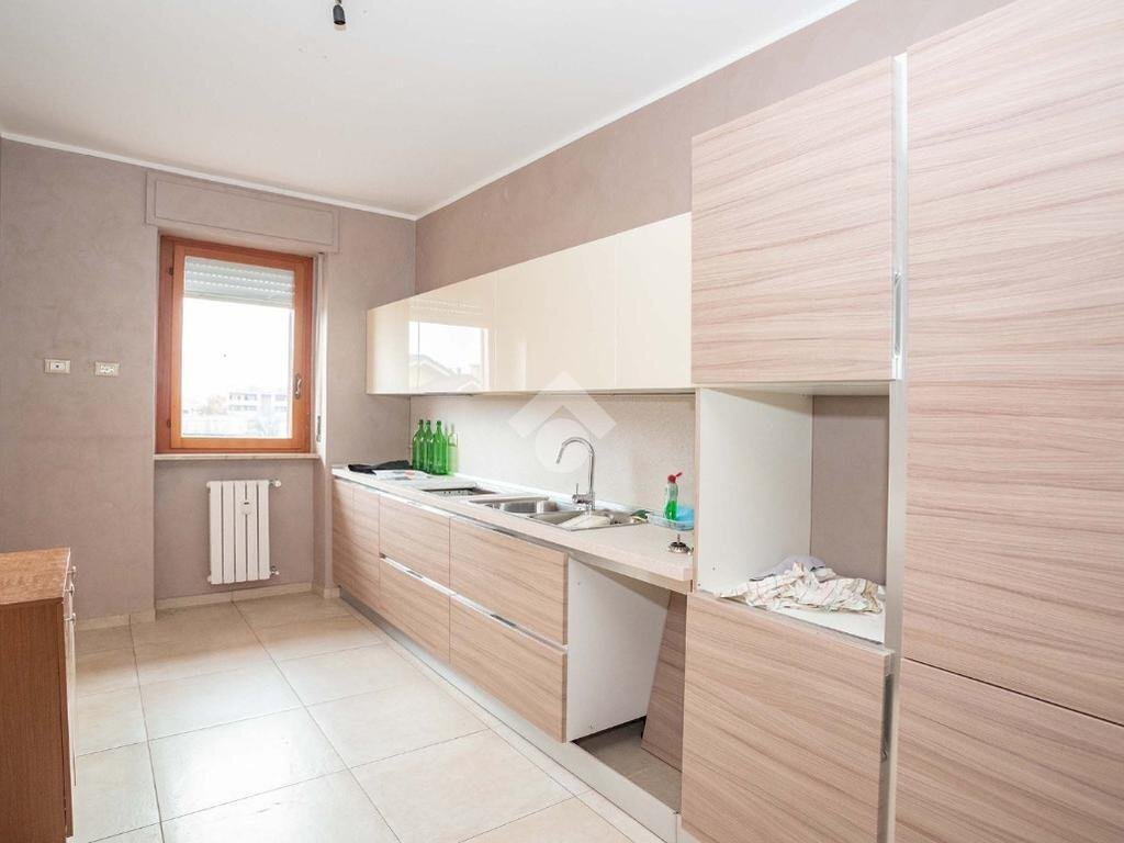 Appartamento Via Giosuè carducci, Ciriè - foto 1