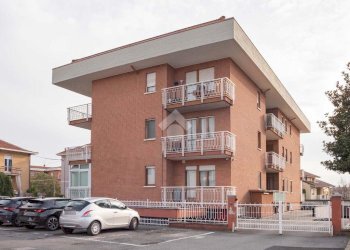 Appartamento Via Giosuè carducci, Ciriè - foto 1