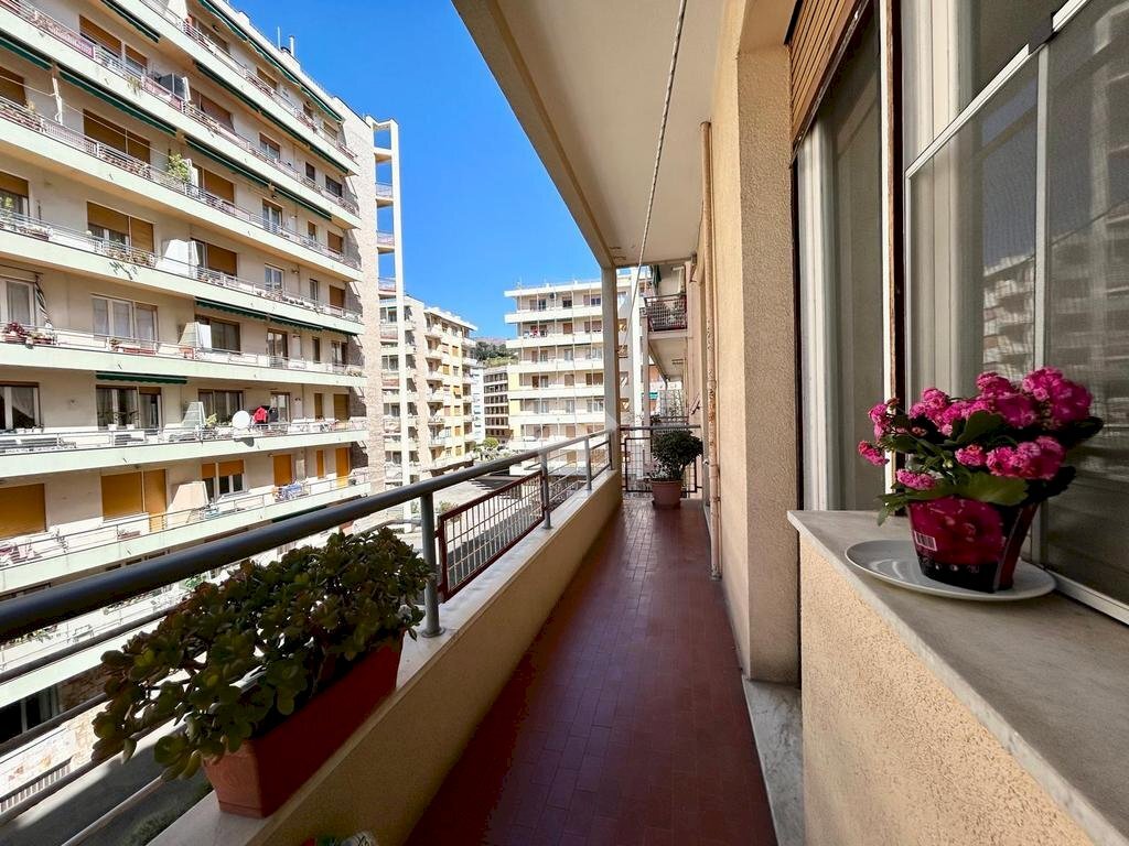 Trilocale Via Giovanni Opisso, Genova (zona Pegli) - foto 1