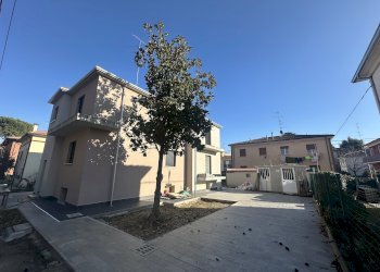 Esterno - Villa Via P. Liverani, 6, Imola - foto 11