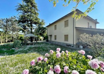 Villa Imola - foto 1