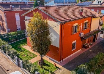 Casa indipendente Via Fratelli Cairoli, Carpi - foto 1