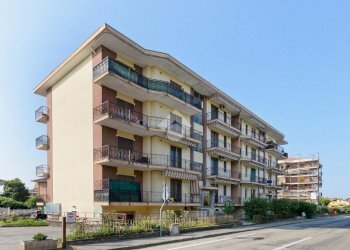 Bilocale Via Pessione, Riva presso Chieri - foto 1