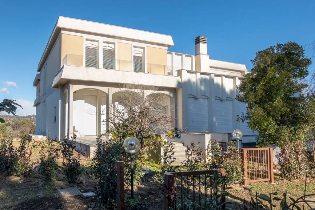 Villa Montevecchia - photo 1