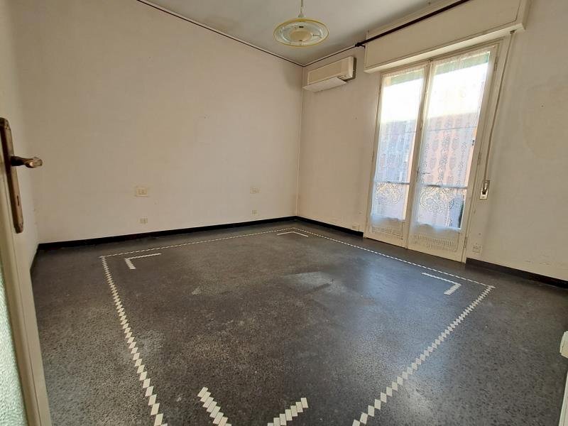 Trilocale Savona (zona La Rusca) - foto 1