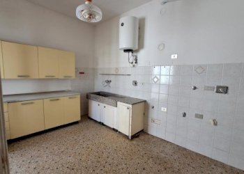 Trilocale Savona (zona La Rusca) - foto 6