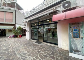 Shop Via Rotonda 1 Maggio, Cervia - photo 3