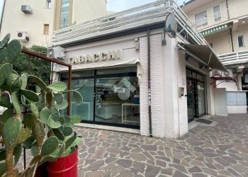 Shop Via Rotonda 1 Maggio, Cervia - photo 7