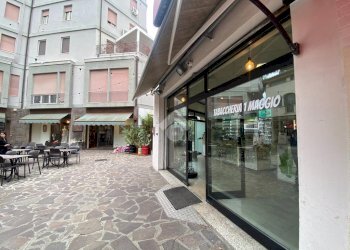 Shop Via Rotonda 1 Maggio, Cervia - photo 19