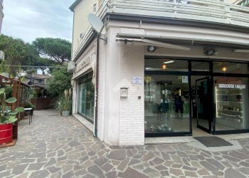 Shop Via Rotonda 1 Maggio, Cervia - photo 23