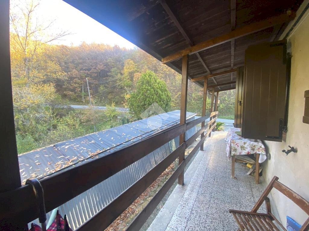 Semi-detached house Strada Provinciale per Pellegrino località Faggia, Varano de' Melegari - photo 2