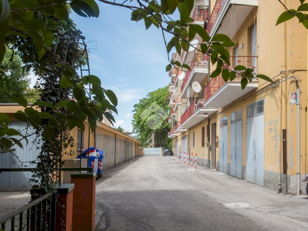 Trilocale Via Ugo Bassi, Cento - foto 1