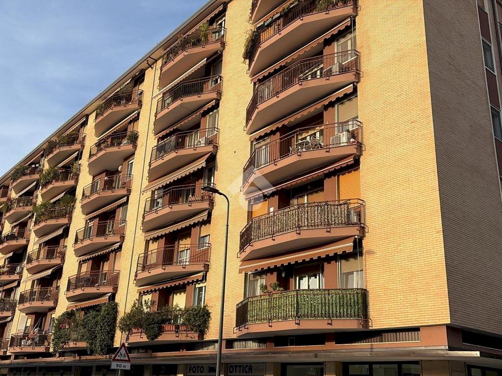 Two-room apartment Via Delle Ande, Milano (neighborhood Gallaratese) - photo 1