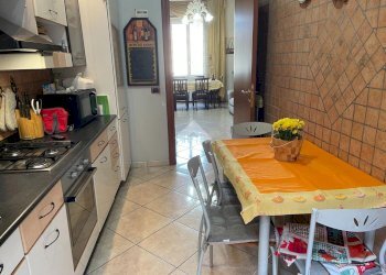 Four-room apartment Piazza carlo alberto dalla chiesa, Parma (neighborhood San Leonardo) - photo 15