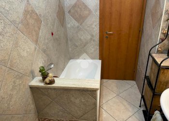 Four-room apartment Piazza carlo alberto dalla chiesa, Parma (neighborhood San Leonardo) - photo 22