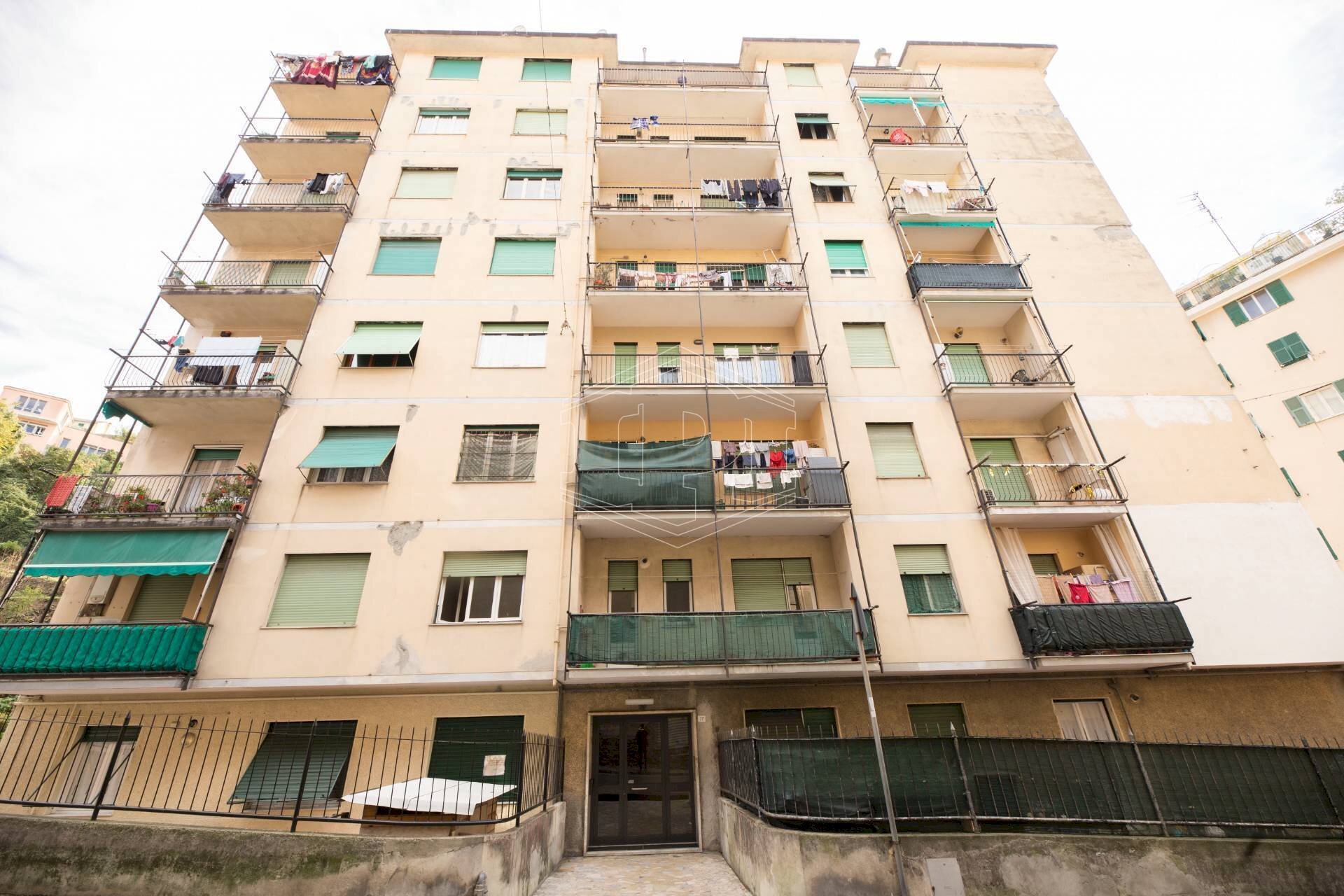 Four-room apartment Corso Martinetti, Genova (neighborhood Sampierdarena) - photo 1