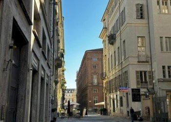 Zona - Trilocale via Cesare Battisti, 1, Torino (zona Centro) - foto 2