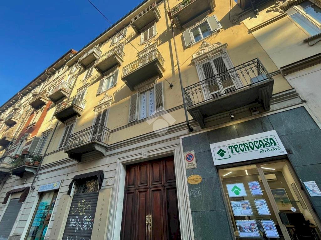 Box Via Luigi Cibrario, Torino (zona San Donato) - foto 1