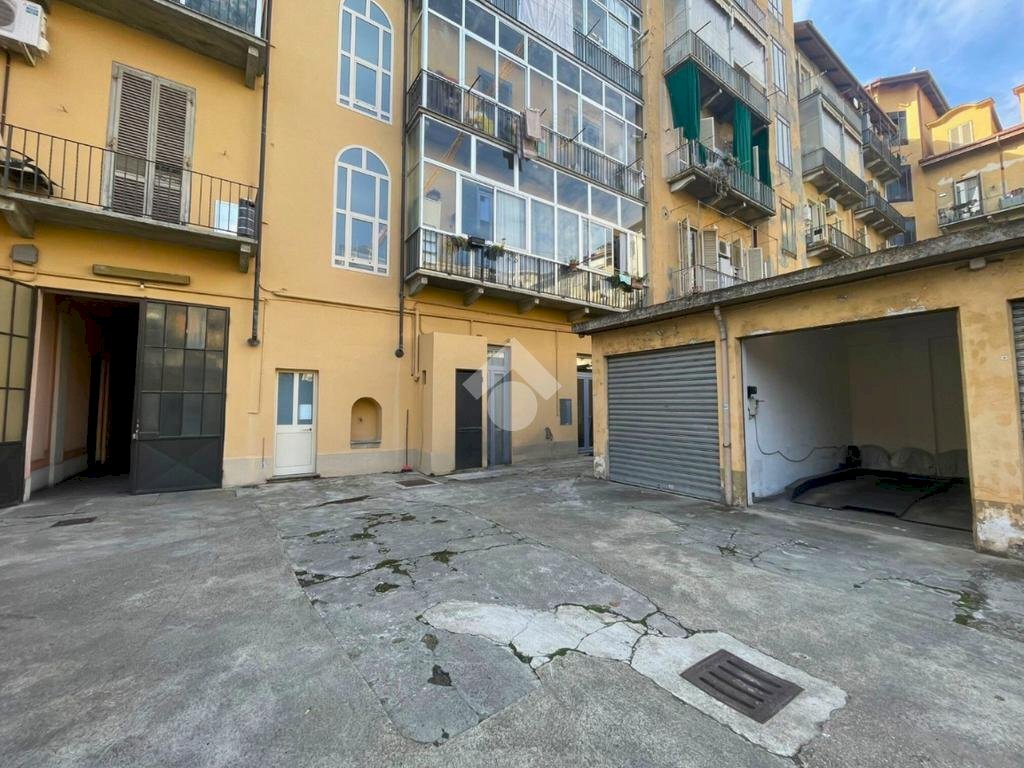 Box Via Luigi Cibrario, Torino (zona San Donato) - foto 3