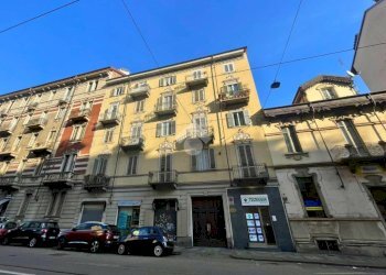 Box Via Luigi Cibrario, Torino (zona San Donato) - foto 2