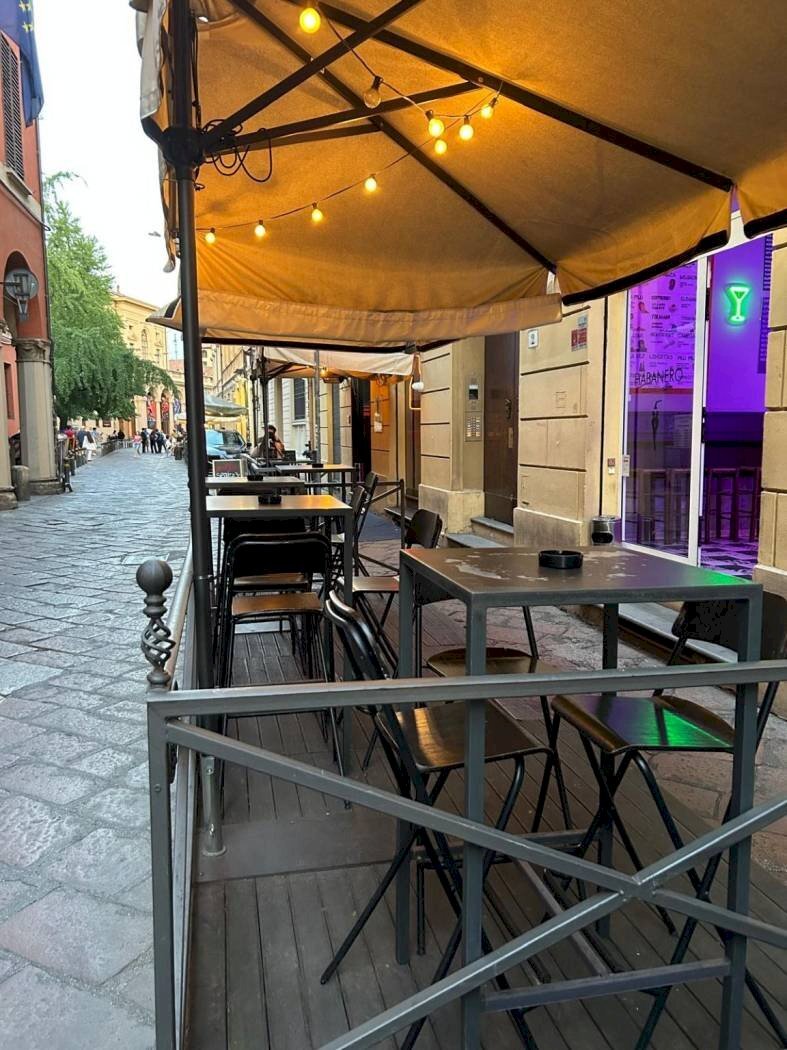 Bar - Tobacco - Ricevitoria Via de' Castagnoli, Bologna (neighborhood Centro Storico) - photo 3