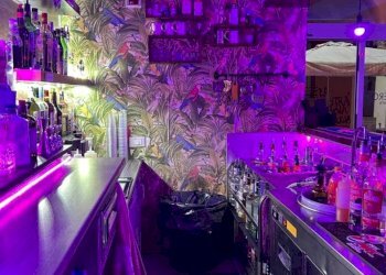 Bar - Tabacchi - Ricevitoria Via de' Castagnoli, Bologna (zona Centro Storico) - foto 10