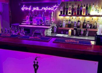 Bar - Tabacchi - Ricevitoria Via de' Castagnoli, Bologna (zona Centro Storico) - foto 12