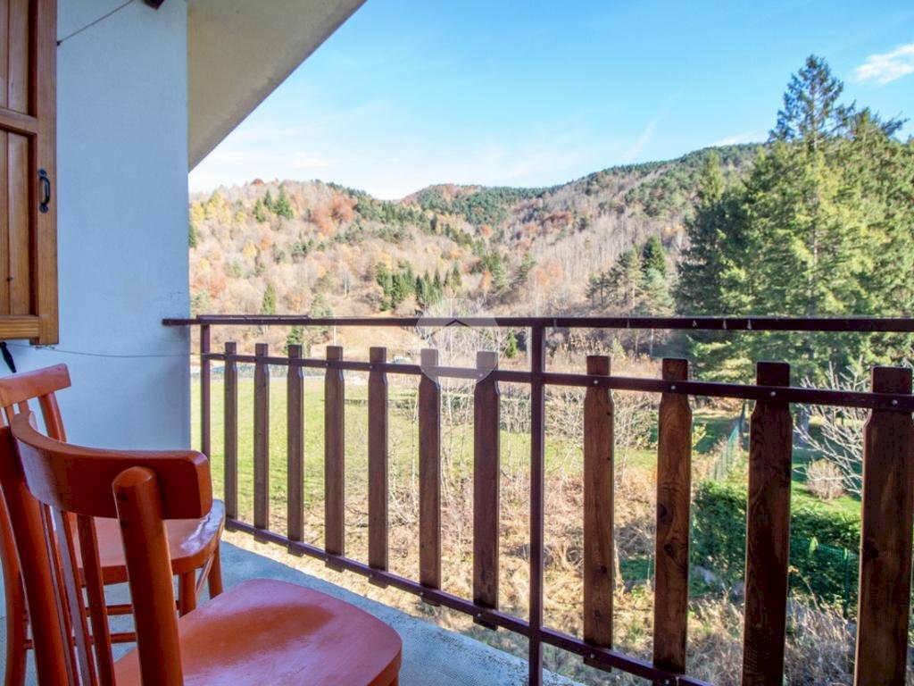 Two-room apartment Viale Brigate Partigiane, Pornassio - photo 2