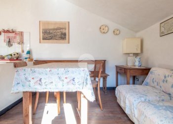 Three-room apartment Vico Chiuso, Rezzo - photo 8
