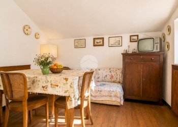 Three-room apartment Via Generale G. B. Dian, Rezzo - photo 5