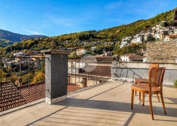 Three-room apartment Via Generale G. B. Dian, Rezzo - photo 14