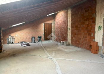 Attic Via Giovanni Paolo II, Casorezzo - photo 12