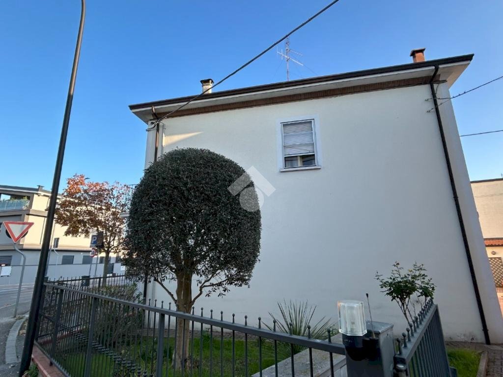 Casa indipendente Via Bidente, Ravenna - foto 1