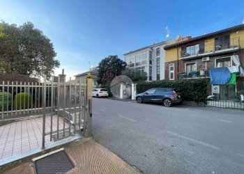 Box Via Vittorio Alfieri, Bresso - photo 16