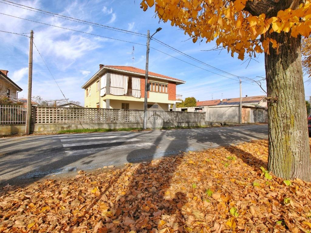 Villa Via Monsignor Montiglio Carlo, Livorno Ferraris - foto 2