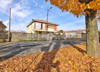 Villa Via Monsignor Montiglio Carlo, Livorno Ferraris - foto 2