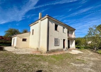 Foto 2 - Casa indipendente CONTRADA TORANO
 
16, Fontanarosa - foto 2