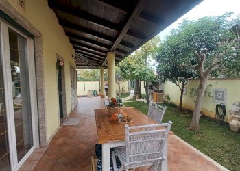 Foto 1 - Villa Via Fantacchiotto, Latina - foto 1