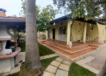 Foto 2 - Villa Via Fantacchiotto, Latina - foto 2