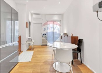 Living - Appartamento Via Plinio
 
59, Milano - foto 5