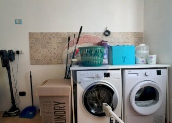 Lavanderia - Casa semi indipendente Via X Marzo
 
69, Modugno - foto 8