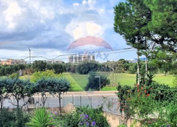 Giardino - Casa semi indipendente Via X Marzo
 
69, Modugno - foto 16