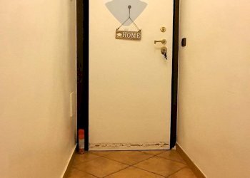 Hall / corridoio - Casa semi indipendente Via X Marzo
 
69, Modugno - foto 36