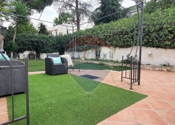 Giardino - Casa semi indipendente Via X Marzo
 
69, Modugno - foto 41