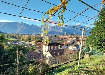 Vista delle montagne - Casa indipendente via La Pezza
 
3, Luino - foto 4