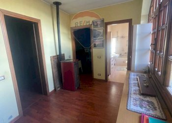 Hall / corridoio - Appartamento Via Indipendenza
 
3, Gemonio - foto 15