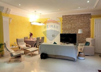 Soggiorno - Quadrilocale via albuzzi
 
6, Varese - foto 4