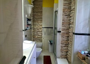 Bagno - Quadrilocale via albuzzi
 
6, Varese - foto 19